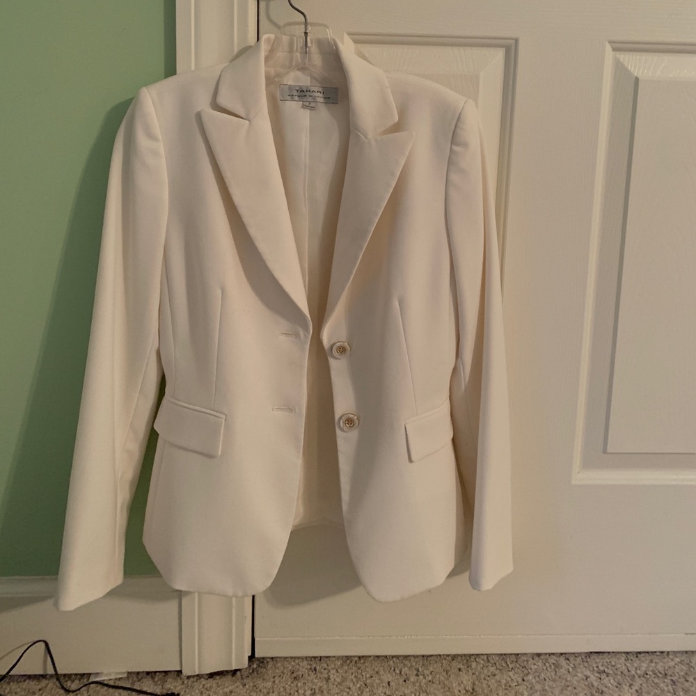 Tahari white blazer